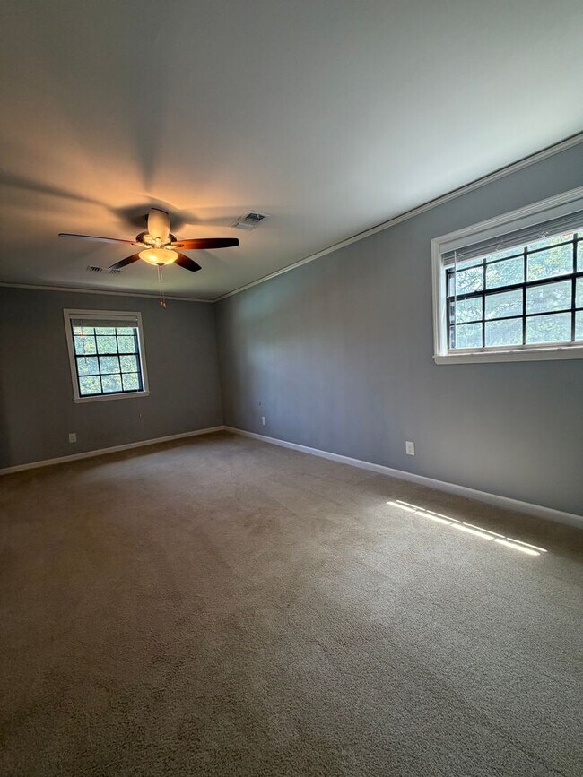 Building Photo - 1101 Silverwood Cove