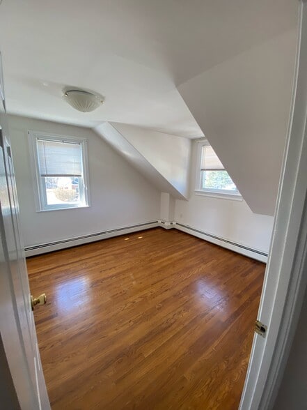 Bedroom 2 from entrance - 55 Grove St
