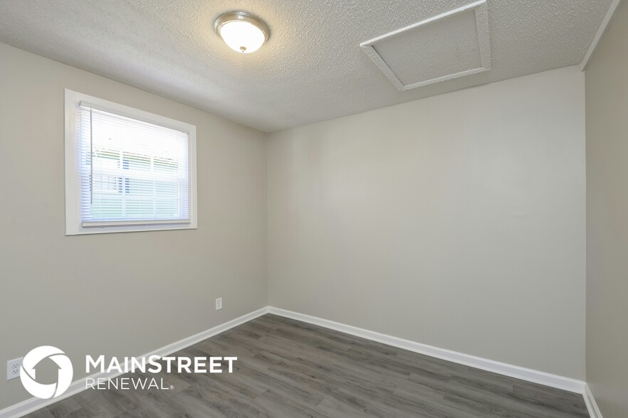 Building Photo - 509 Argonne Dr NE