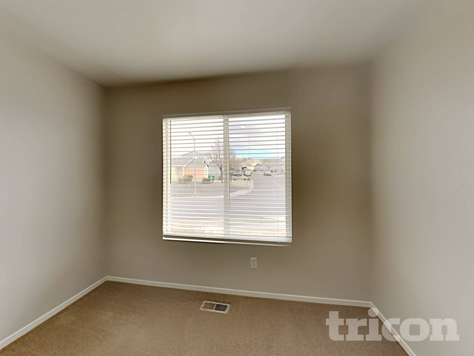 Building Photo - 7711 Mariner Cove Dr