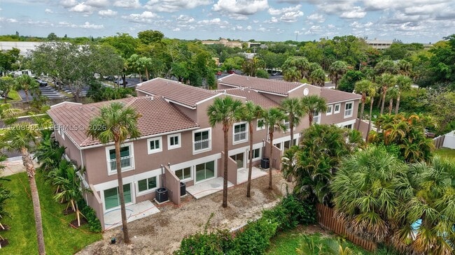 Building Photo - 1533 NW 94th Ave