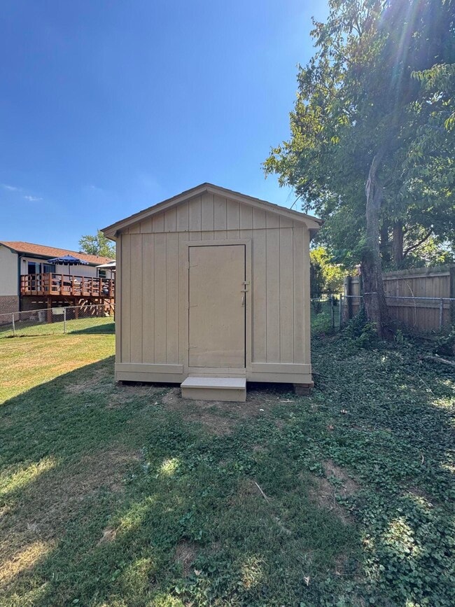 Building Photo - 3372 Otter Creek Dr