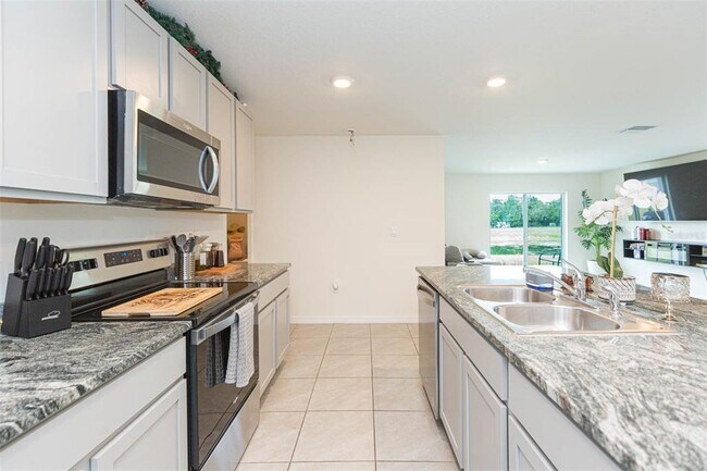 Building Photo - 36703 Spanish Rose Dr