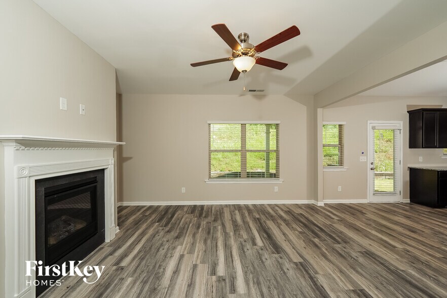 Building Photo - 1812 Clarke Cir