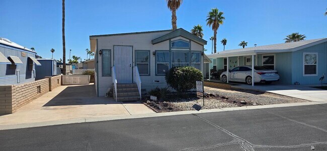 Primary Photo - 5707 E 32nd St