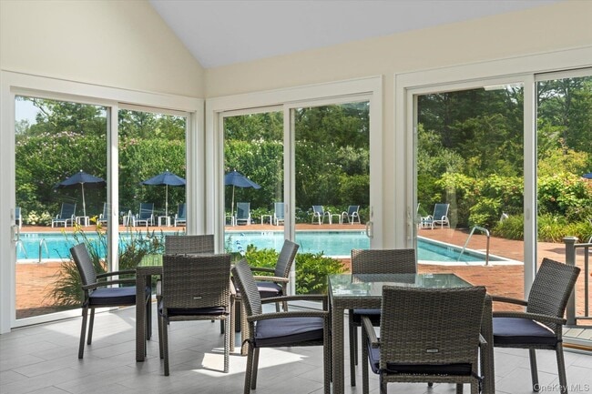 Building Photo - 45 Huckleberry Ln