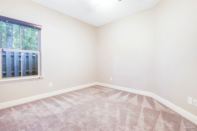 Building Photo - 3934 Fielding Ct