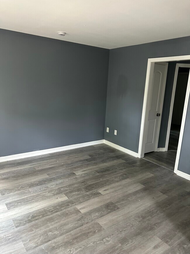 Building Photo - 11 Hawkins St