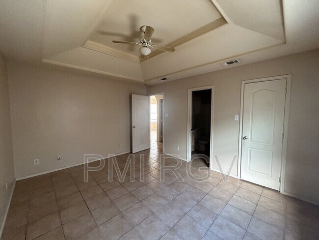 Building Photo - 1803 Douglas