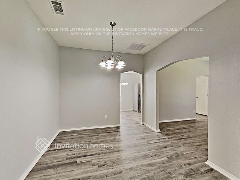 Building Photo - 421 Candlestick Trail