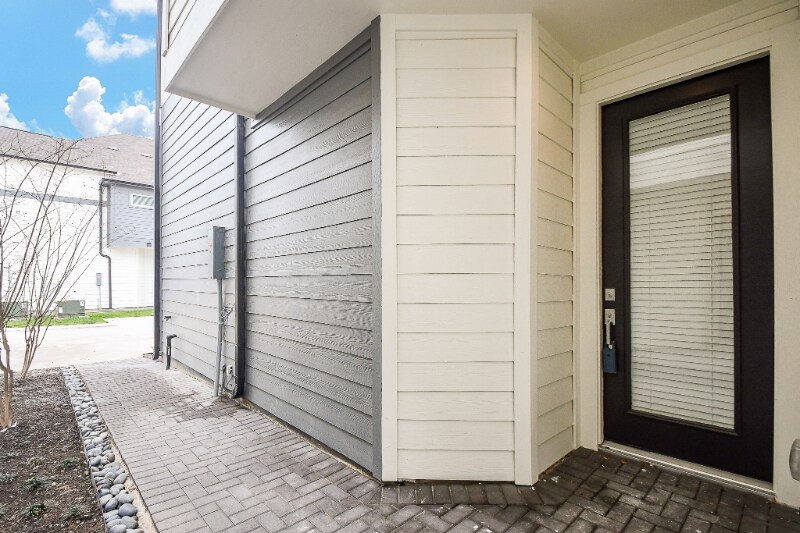 Building Photo - 2307 Warhol Wy