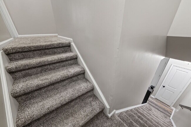 Building Photo - Beautiful Crofton at Spence Crossing Townhome/Condo | 3 BR | 2.5 BA | 1,867 Sq. Ft.
