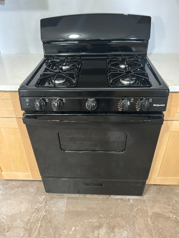 Building Photo - 207 Drummond Ave