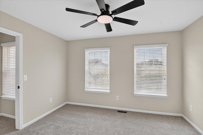 Building Photo - 379 Cherry Orchard Rd