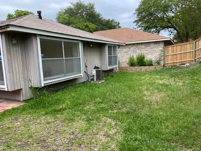 Building Photo - 6130 Crab Orchard