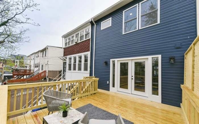 Building Photo - 1427 Parkwood Pl NW