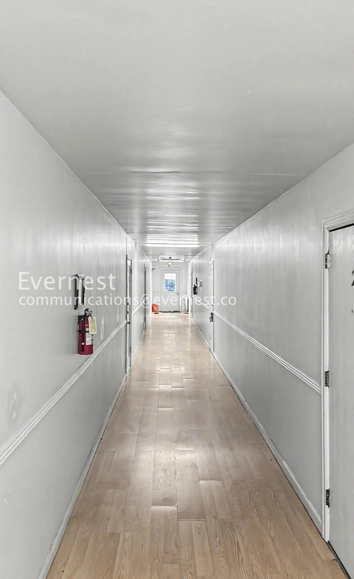 Building Photo - 135 Mathews St