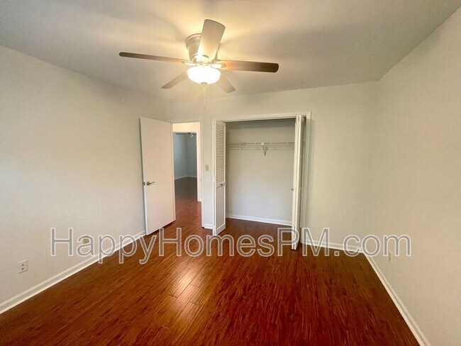 Building Photo - 1125 Monaco Dr