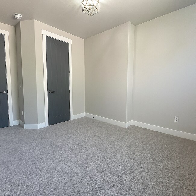 Building Photo - Luxury Living in StarView Estates - 4.98 A...