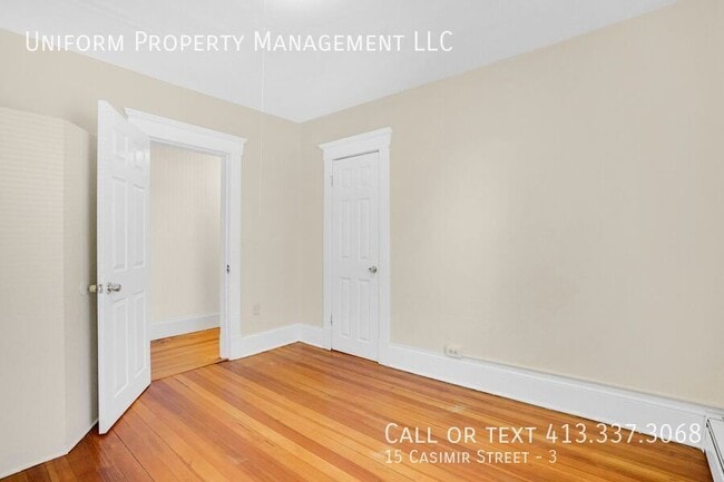 Building Photo - 15 Casimir St