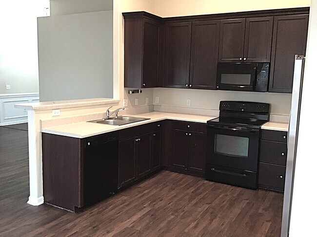 Building Photo - 30 Concordia Ct