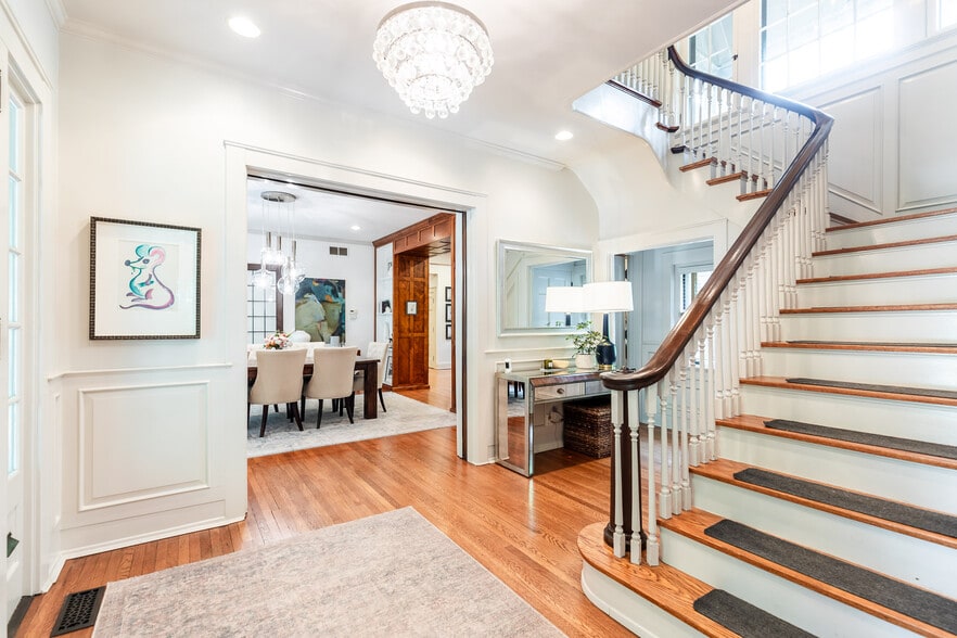 Beautiful grand entry, stair treads can easily be removed. - 4061 Beechwood Ave