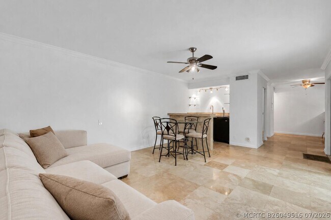 Building Photo - 1840 San Juan Dr
