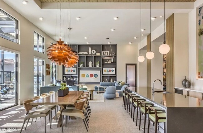 Building Photo - 4555 Camino Al Norte