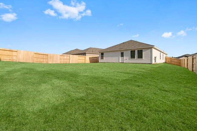 Building Photo - 16031 Tallis Dr