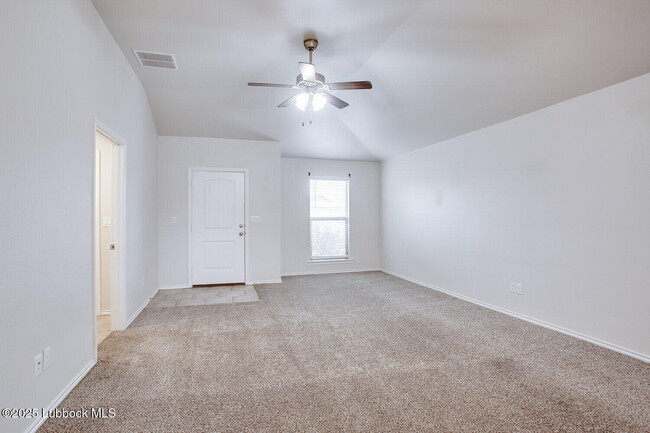 Building Photo - 2117 140th St