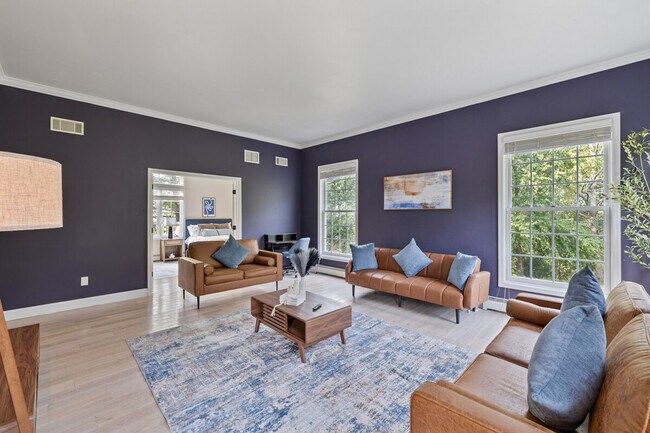 Building Photo - 321 Museum Village Rd