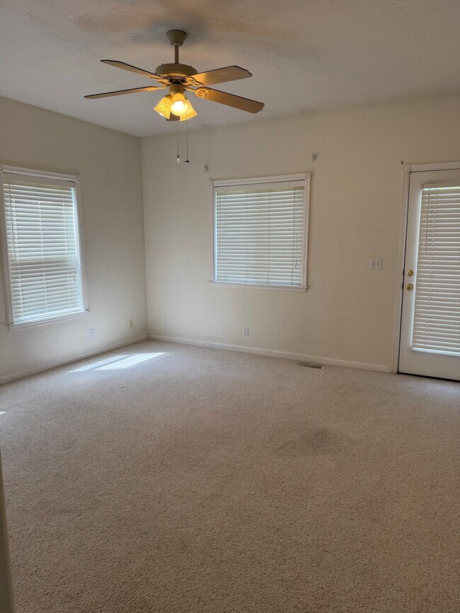 Building Photo - 14170 W Guinness Ct