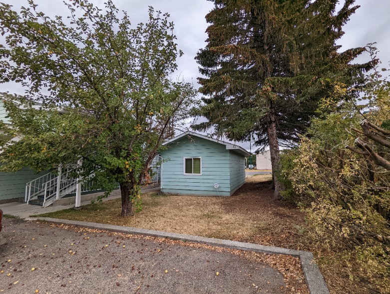 Building Photo - 209 S 19th Ave