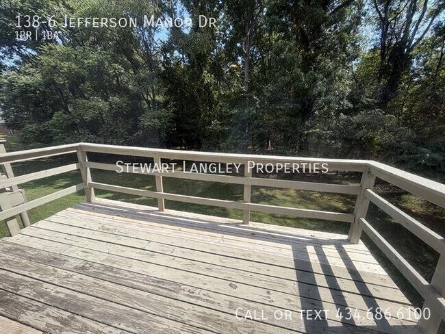 Building Photo - 138-6 Jefferson Manor Dr.-