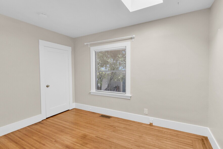 Building Photo - 1322 Marin Ave