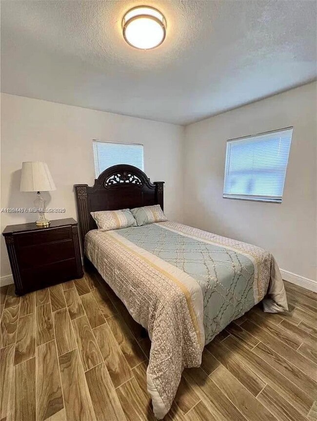 Building Photo - 212 N 41st St