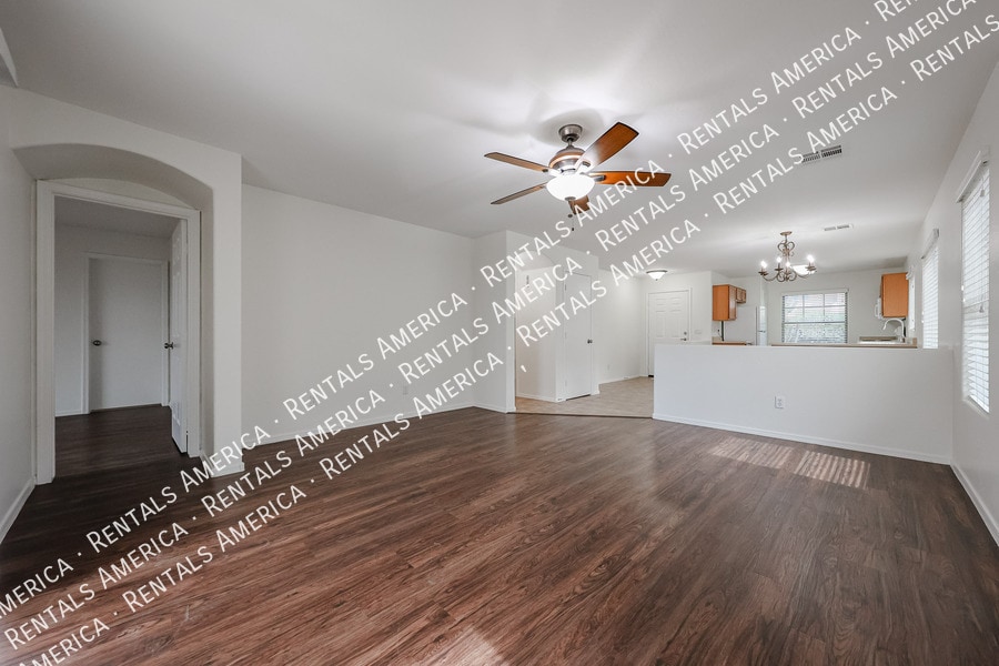 Building Photo - 29120 N Yellow Bee Dr