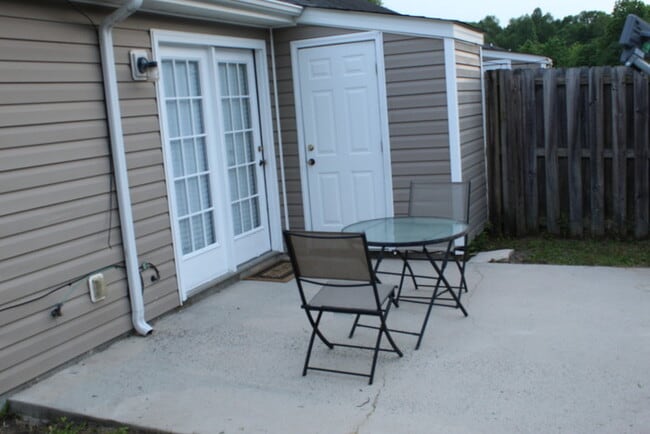 Building Photo - Fully Furnished Columbia County Rental