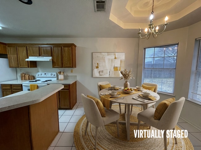 Building Photo - 2306 Moonstone Dr