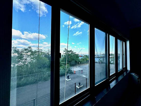 Building Photo - 10 Bay Street Landing