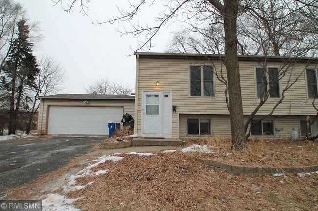 Building Photo - 3830 W 108th St