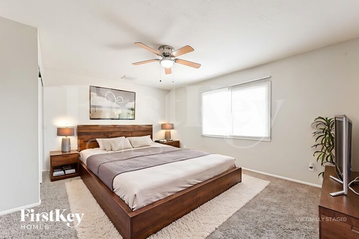 Building Photo - 15250 N 32nd Dr