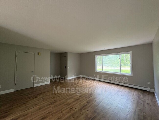 Building Photo - 8114 Boundary Ave