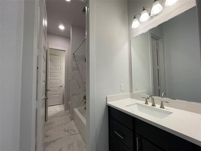 Building Photo - 149 Night Bloom Path