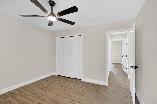 Building Photo - 20412 Elrose Ave