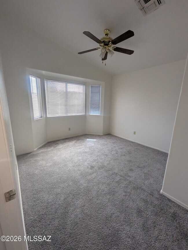 Building Photo - 7835 S Lennox Ln