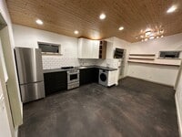 Building Photo - Modern Studio Apartment | Gated Parking + In-Unit Washer/Dryer