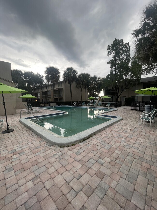 Building Photo - 5506 Pokeweed Ct