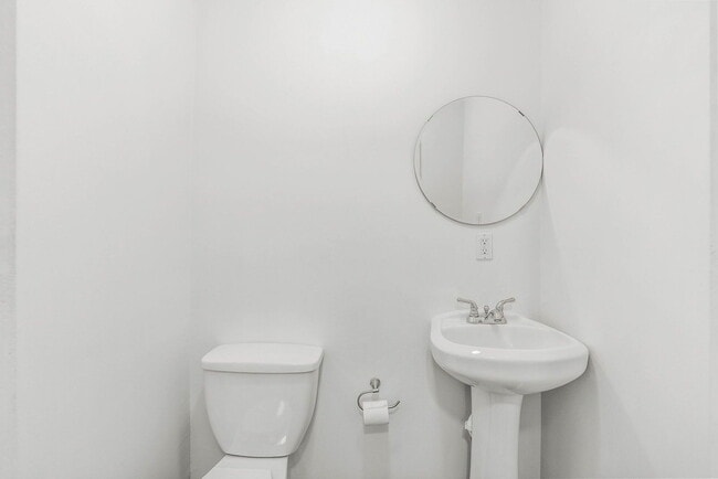 Building Photo - 918 N 26th St