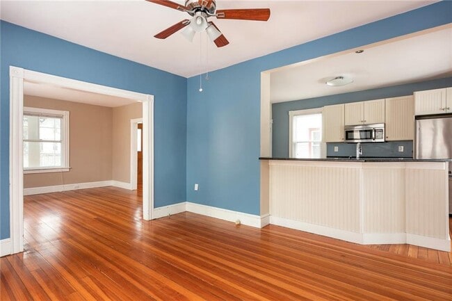 Building Photo - 5 Cummings Rd